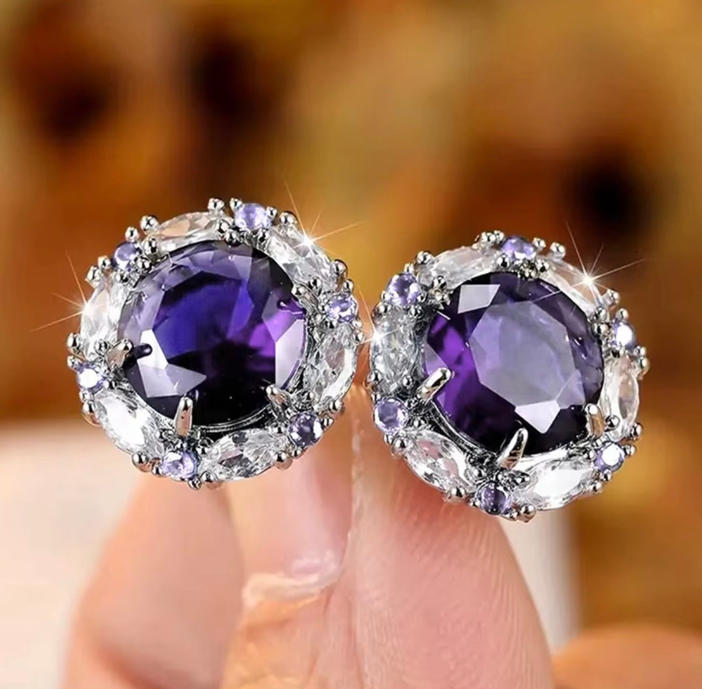 Tiara studs