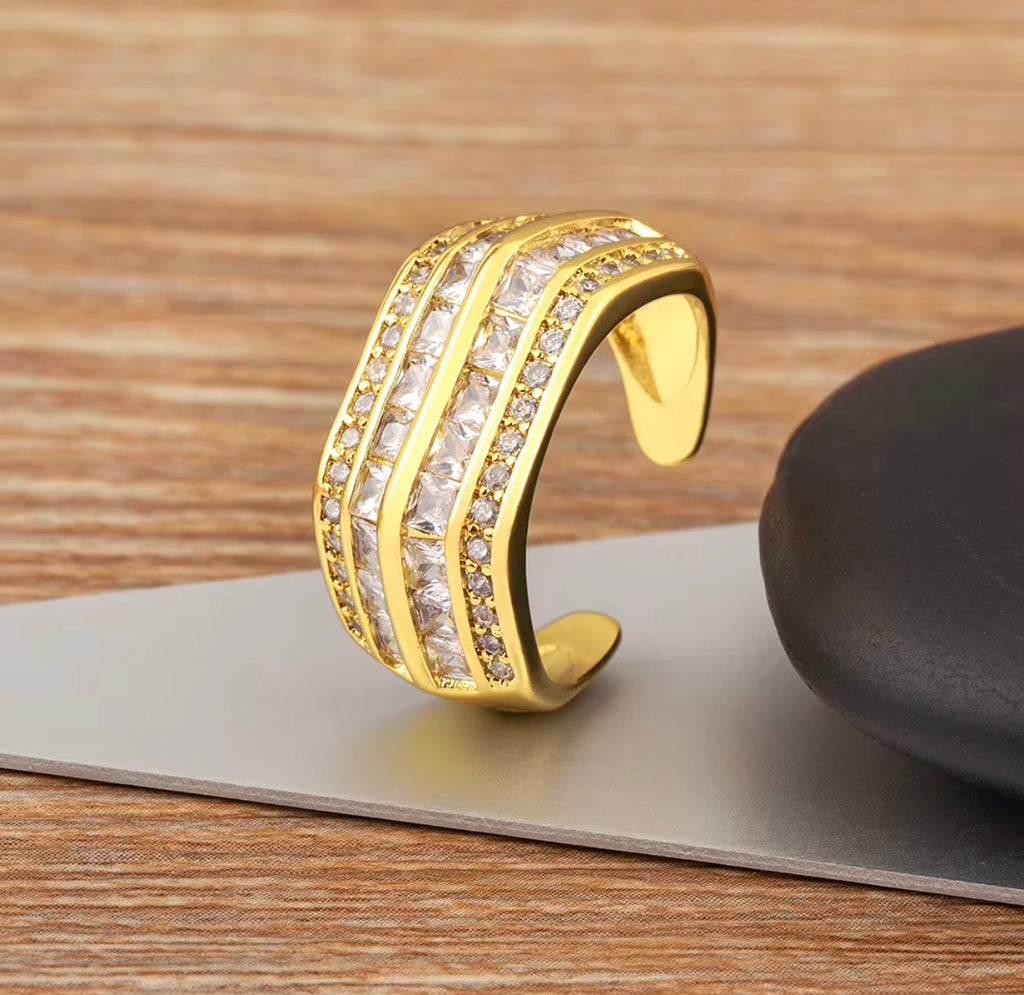 Tobi Ring
